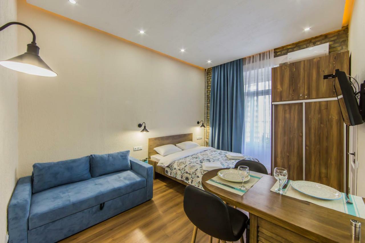 Kyiv Family Loft Apartment Ngoại thất bức ảnh